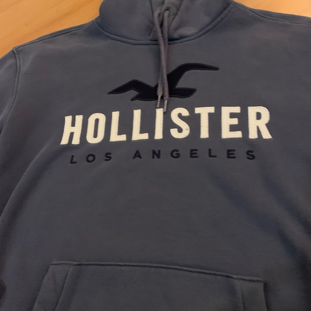 Hollister Men's Blue Hoodie